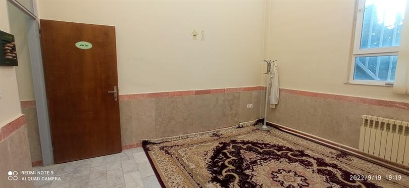 نماز خانه آقایان.با گنجایش 10 نفر