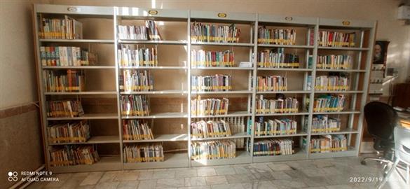 بخش نو جوانان که کتابهای ویژه نوجوانان با رده دیویی چیده شده وبیش از 1800 جلد در موضوعات مختلف در ده رده علمی موجود می باشد می باشد